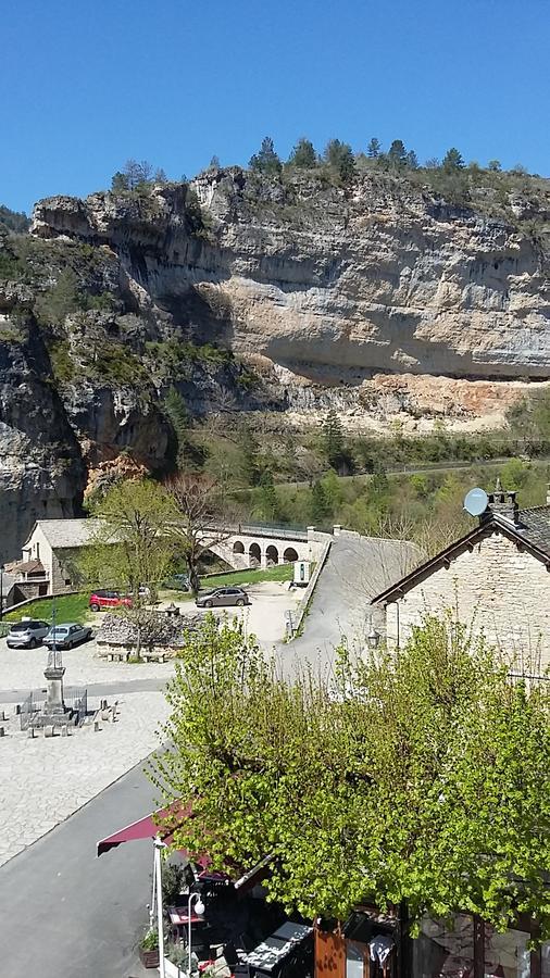 Logis Hotel Restaurant Auberge De La Cascade Sainte-Enimie Exterior photo